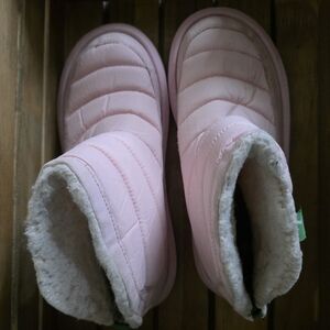 Sanuk Pink Quilted Winter Boots